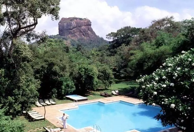 酒店 Sigiriya Village