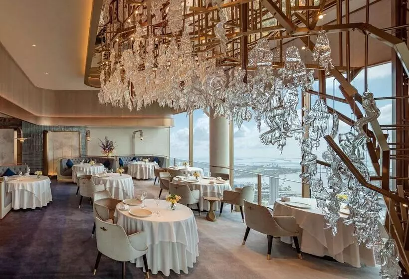 Swissotel The Stamford Singapore