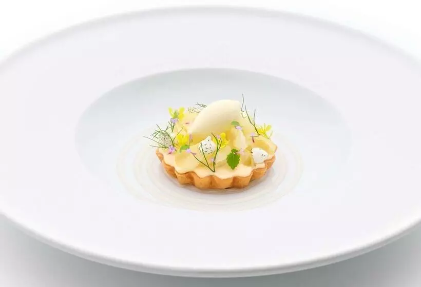 Swissotel The Stamford Singapore