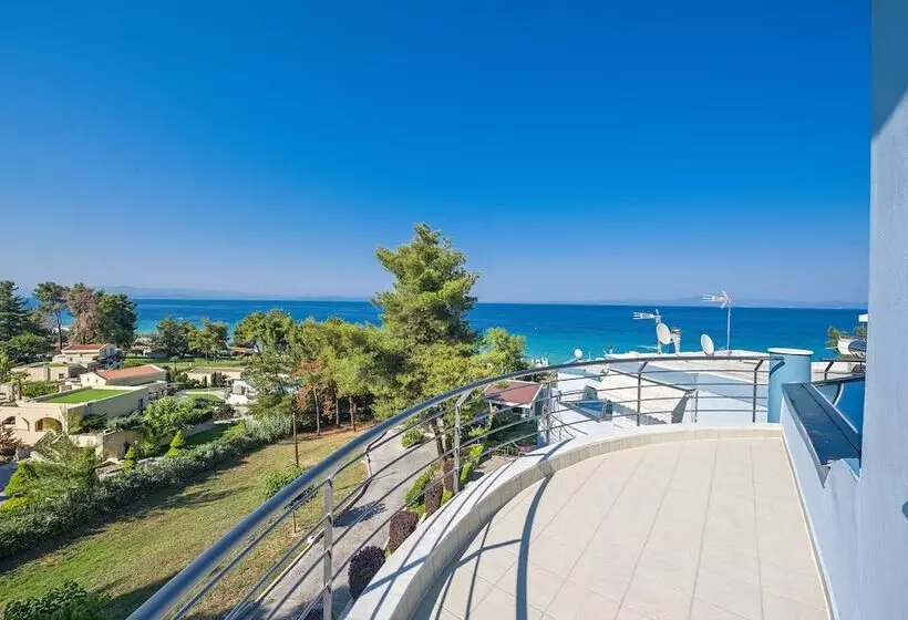 Aegean Residence   F & B Summer Collection