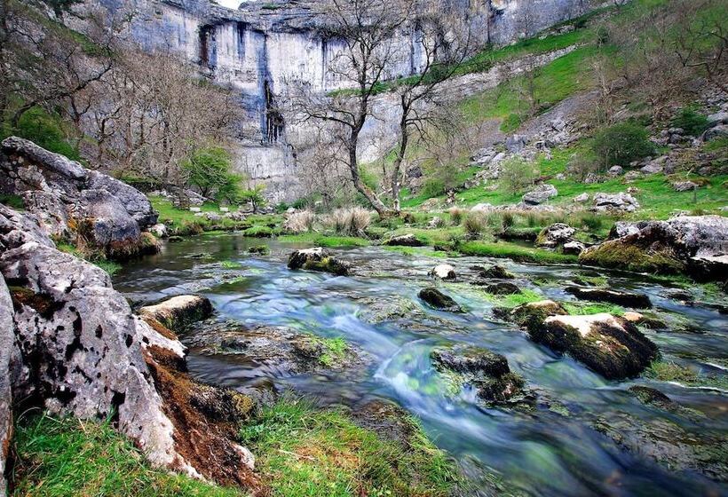 فندق فئة نجمة واحدة Beck Hall