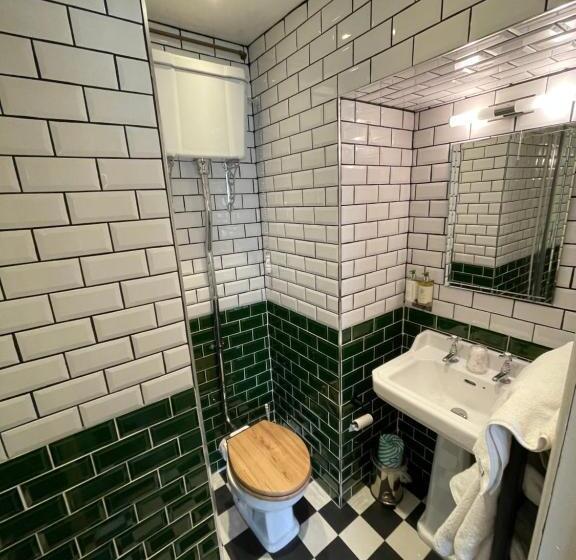 فندق فئة نجمة واحدة Beck Hall