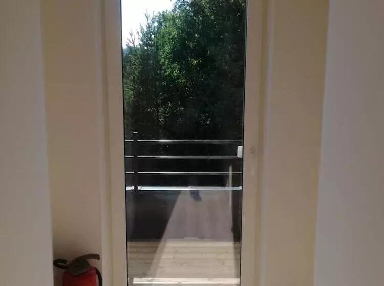 هتل Prenočišča Mraz