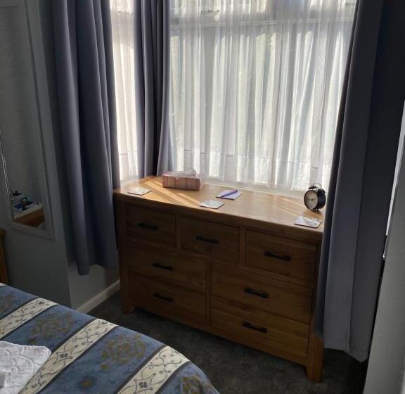 膳宿费 Inglewood Guest House