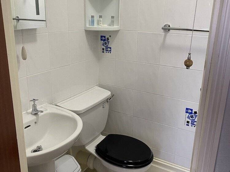 膳宿费 Inglewood Guest House