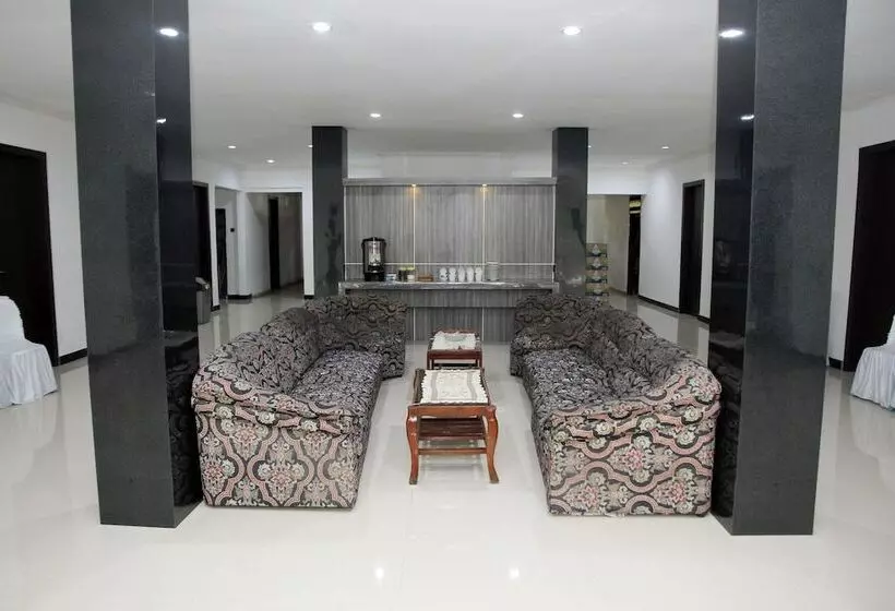 ユースホステル Dely By Oyo Rooms