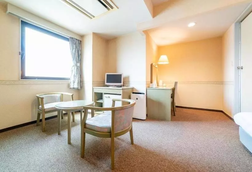 Business Hotel Nishiura Yokkaichi