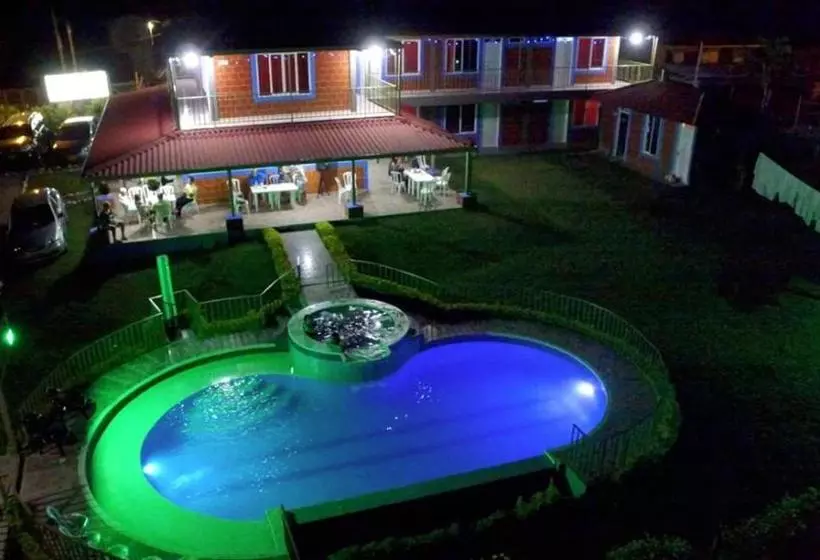 ホテル Finca  La Santamaria