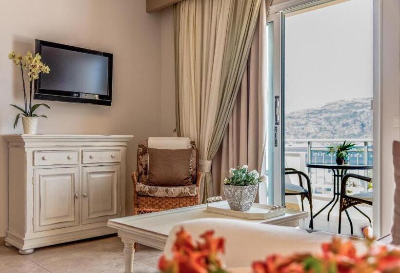 בית מלון כפרי Astron Princess