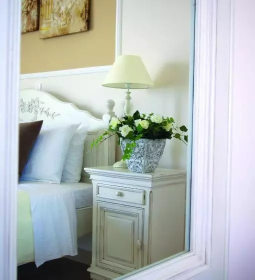 هتل Astron Princess