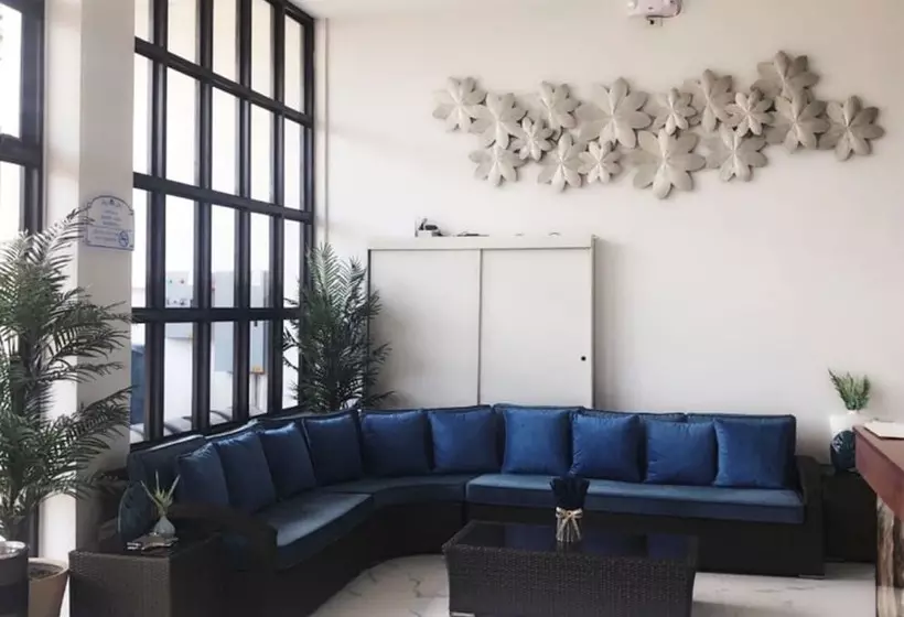 ホテル Blue Waters Inn Coron Palawan