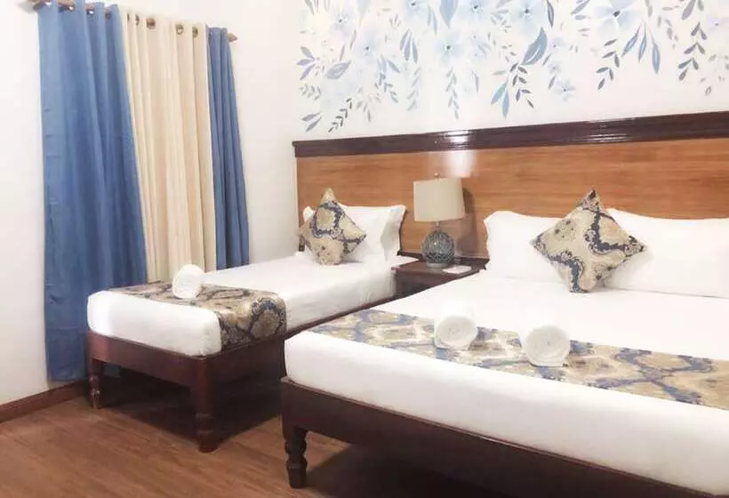 ホテル Blue Waters Inn Coron Palawan