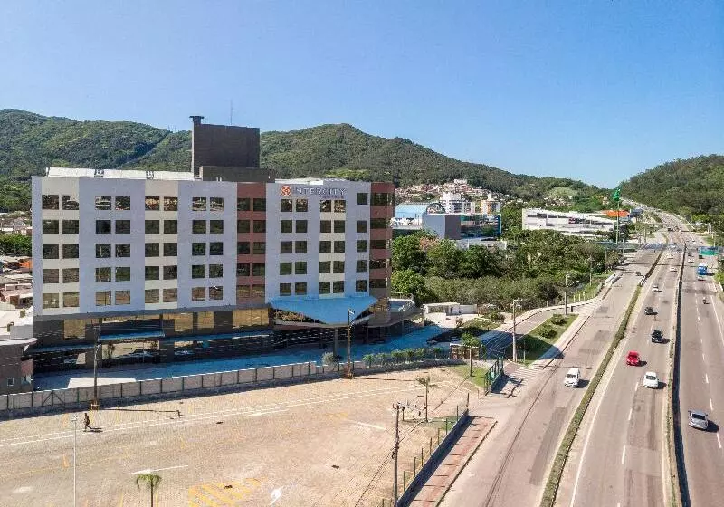Hotelli Intercity Portofino Florianopolis