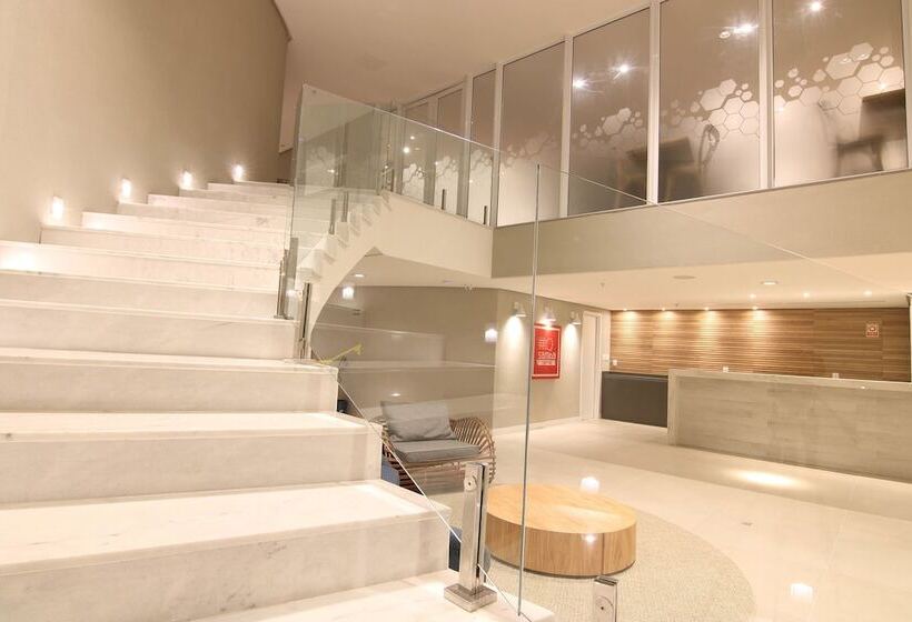 Hotel Samba Cabo Frio