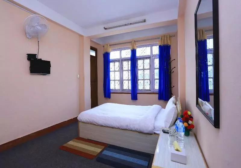 هتل Spot On 456 Himalayan Paradise Inn