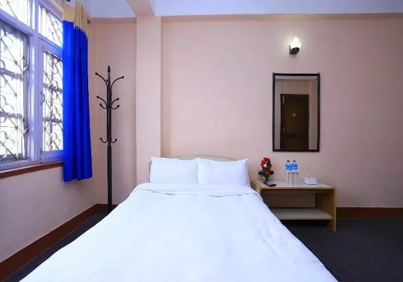 هتل Spot On 456 Himalayan Paradise Inn