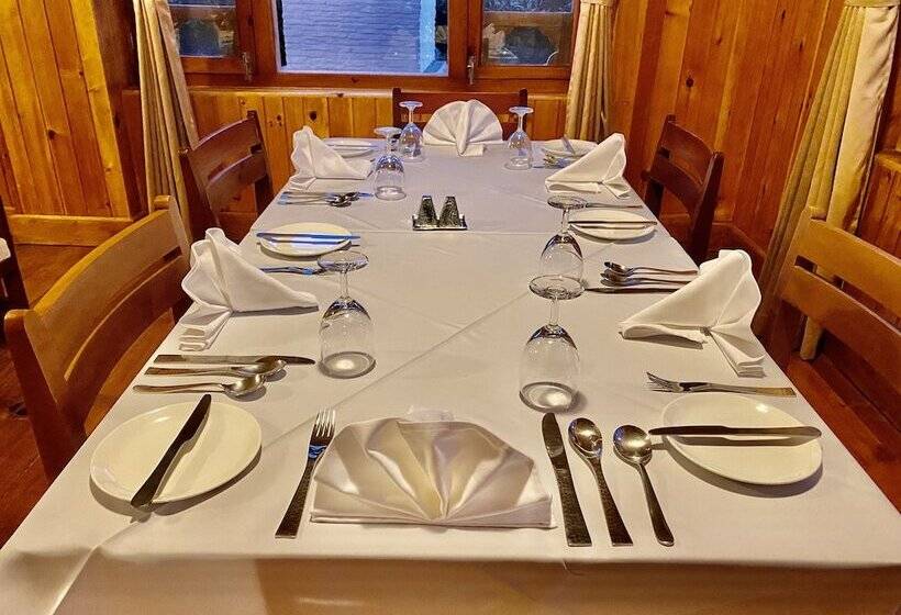 هتل Taktsang Village Resort