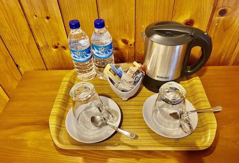 هتل Taktsang Village Resort