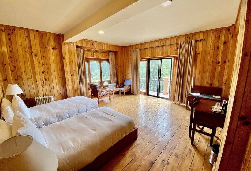 هتل Taktsang Village Resort