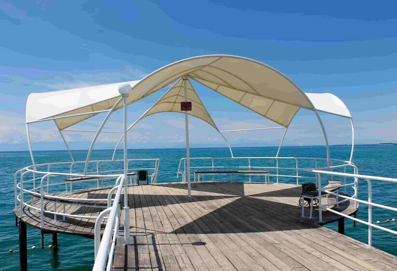 هتل Talisman Village