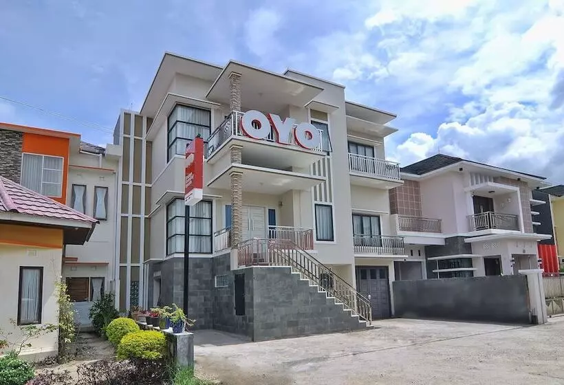 Majatalo Sanjaya Homestay Syariah By Oyo Rooms