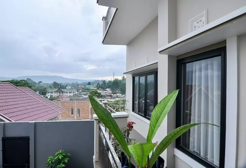 Majatalo Sanjaya Homestay Syariah By Oyo Rooms