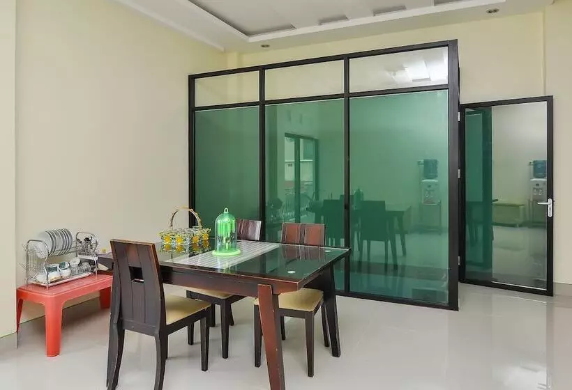 Majatalo Sanjaya Homestay Syariah By Oyo Rooms