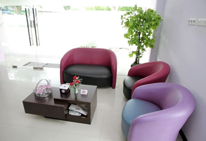 Purple Hotel By Oyo Rooms