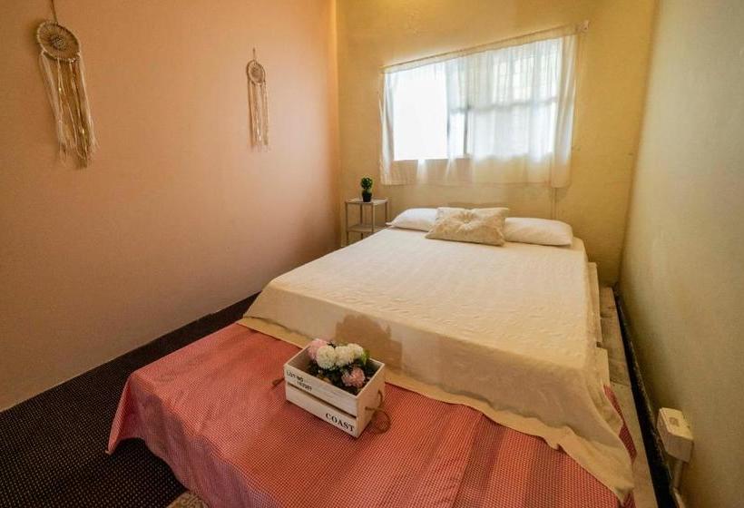 El Castillo Del Marques By Biscanna Hostels