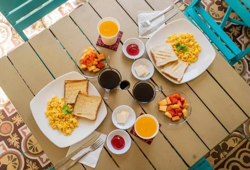 El Castillo Del Marques By Biscanna Hostels