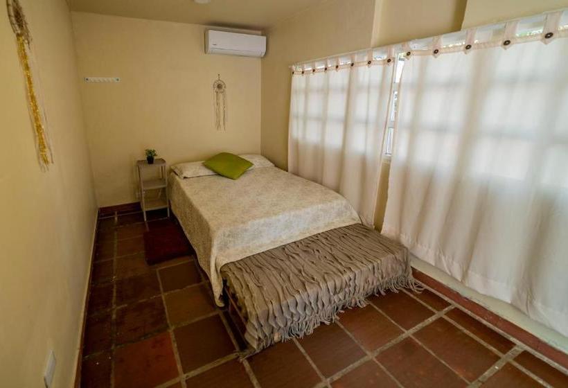 El Castillo Del Marques By Biscanna Hostels