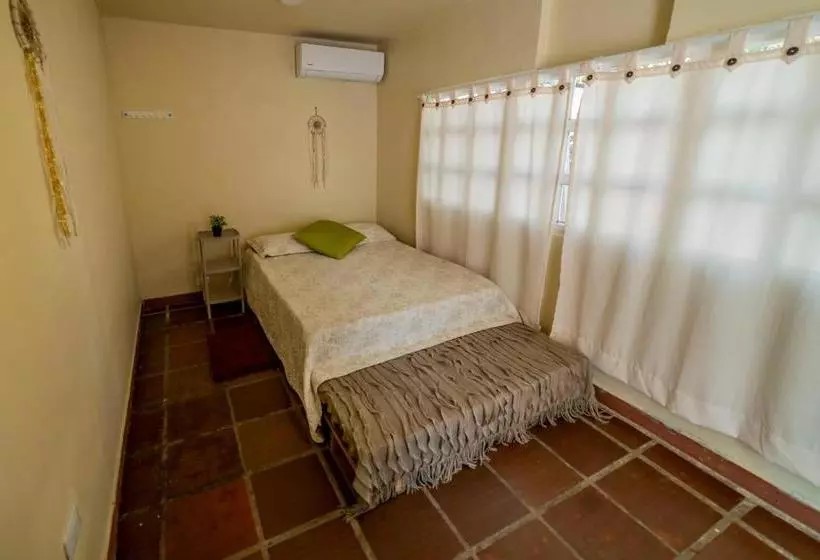 El Castillo Del Marques By Biscanna Hostels