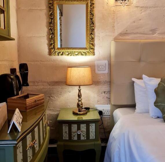 تختخواب و صبحانه Casa Asti