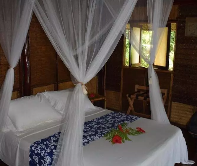 هتل Pension Tupuna