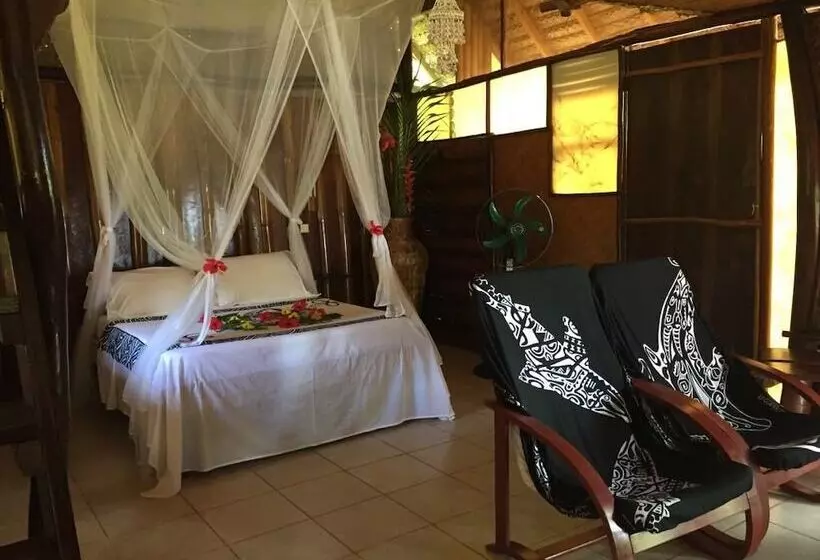 هتل Pension Tupuna