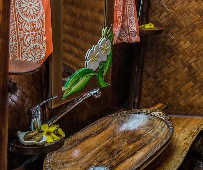 هتل Pension Tupuna