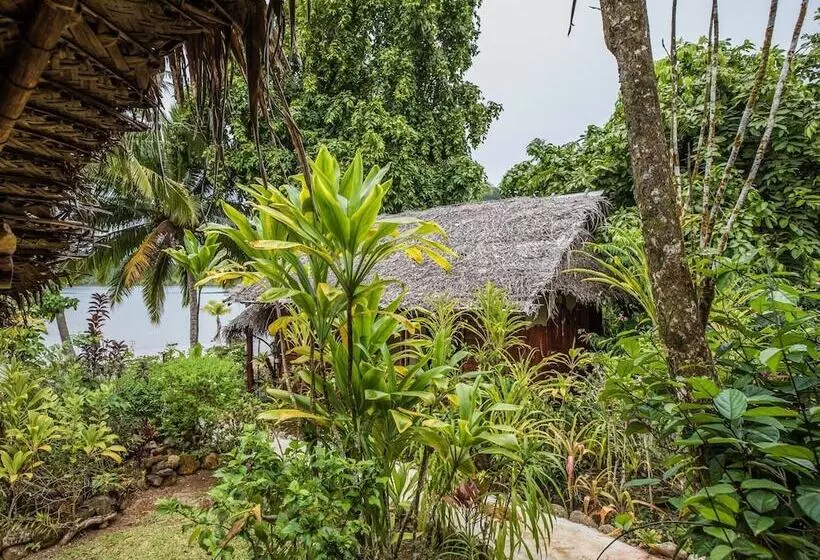 هتل Pension Tupuna