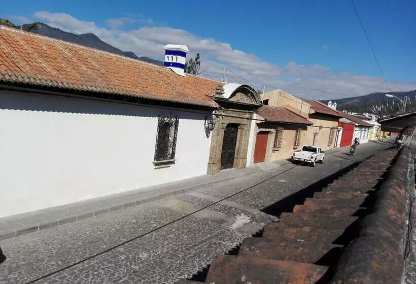 تختخواب و صبحانه Casa De Leon