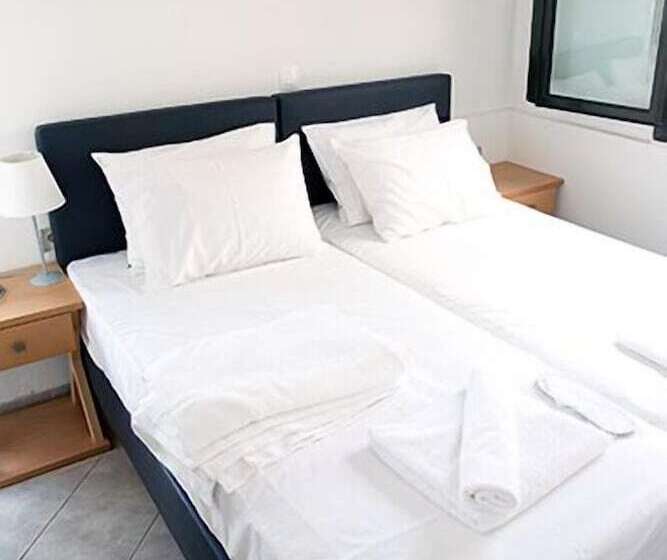 Geo Holidays Studios