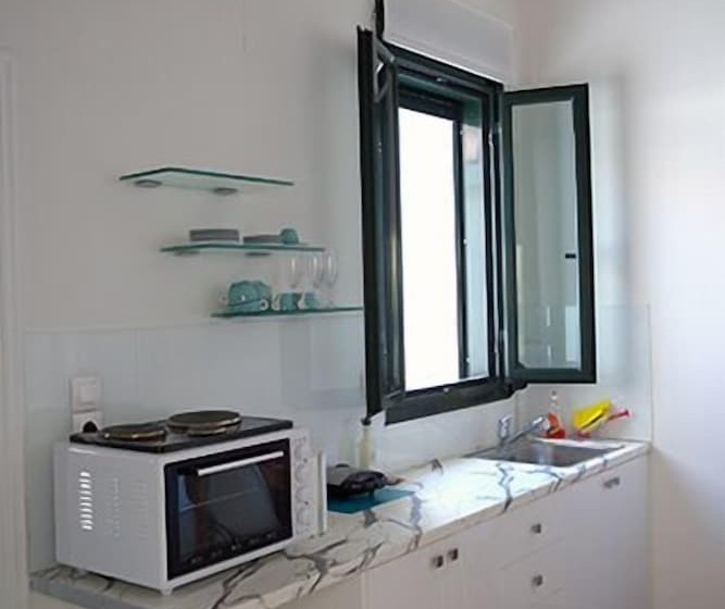 Geo Holidays Studios