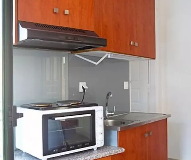 Geo Holidays Studios