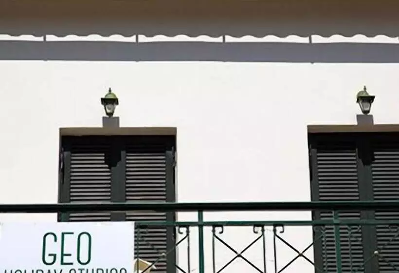 Geo Holidays Studios