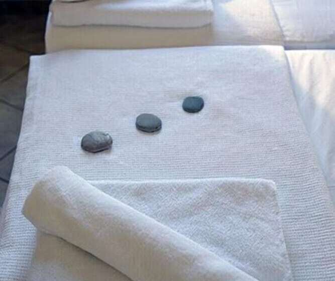 Geo Holidays Studios