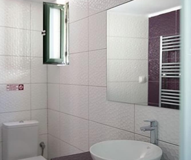 Geo Holidays Studios