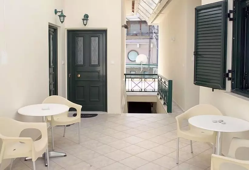 Geo Holidays Studios