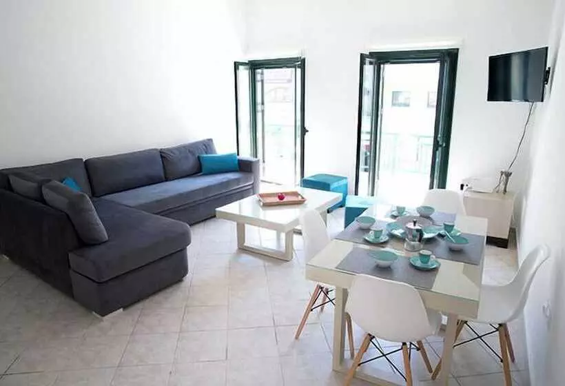 Geo Holidays Studios