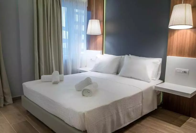 ホテル Ad Athens Luxury Rooms & Suites