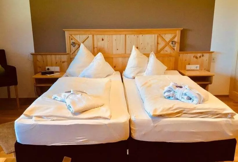 Hotelli Almhof Lässer