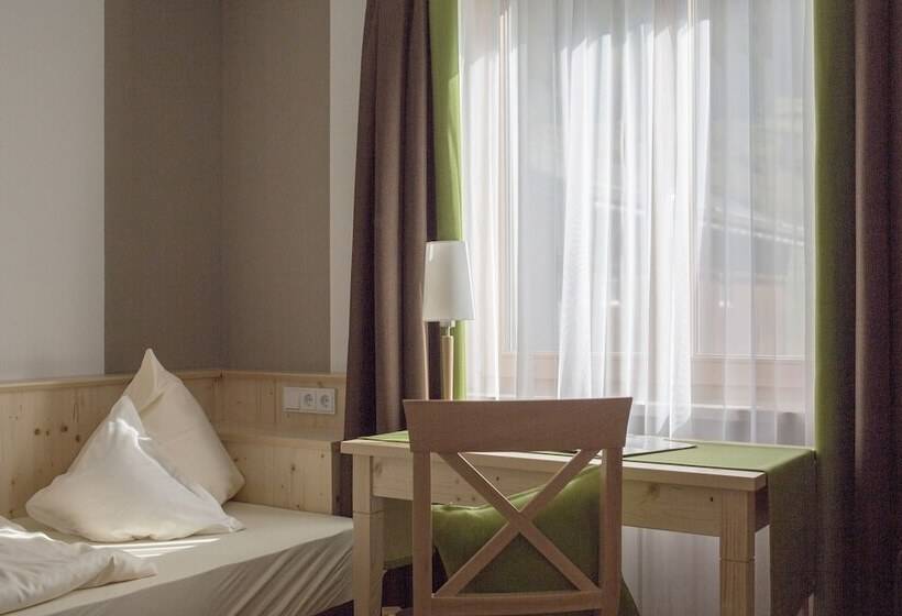 Hotel Almhof Lässer