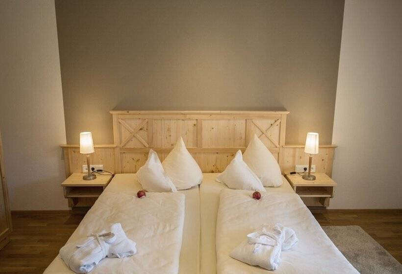 Hotel Almhof Lässer